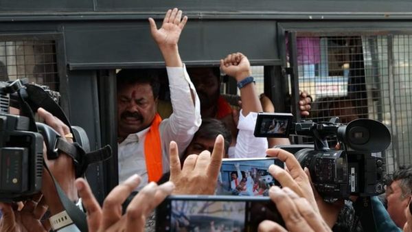 ಎಂ.ಪಿ.ರೇಣುಕಾಚಾರ್ಯರನ್ನು ಪೊಲೀಸರು ಬಂಧಿಸಿದ್ದೇಕೆ?-ಇಲ್ಲಿದೆ ಮಾಹಿತಿ