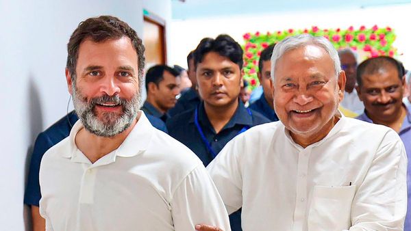 ಭಾರತೀಯ ರಾಜಕೀಯವನ್ನೇ ನಡುಗಿಸಿದ ಬಿಹಾರ ಸಿಎಂ ನಿತೀಶ್ ಕುಮಾರ್ ನಡೆ!