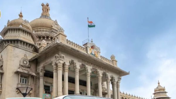 ಕಂದಾಯ ಇಲಾಖೆ ಈ ಸೇವಾ ಶುಲ್ಕಗಳ ಬಗ್ಗೆ ಸ್ಪಷ್ಟನೆ, ವಿವರ