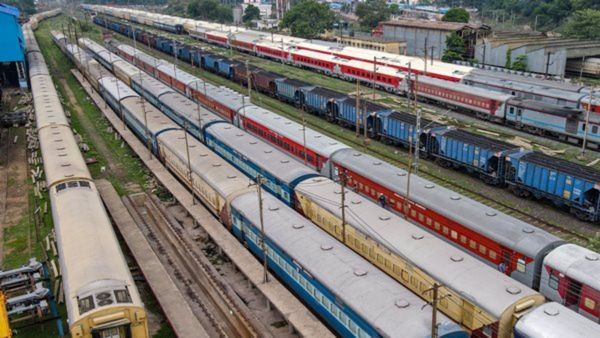  South Western Railway: ಜನವರಿ 30ರಂದು ರಾಜ್ಯದ ಈ ಮಾರ್ಗಗಳಲ್ಲಿ ರೈಲು ಸಂಚಾರ ಭಾಗಷಃ ರದ್ದು, ಯಾಕೆ?-ಮಾಹಿತಿ ತಿಳಿಯಿರಿ