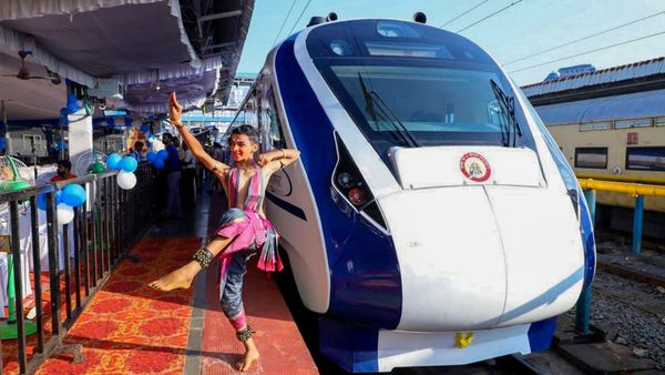Vande Bharat Train; ಜನರ ಮನಗೆದ್ದ 4 ರೈಲು, ಪ್ರಯಾಣಿಕರು ಎಷ್ಟು? 