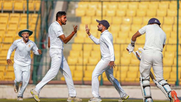 Ranji Trophy: ವಿದ್ವತ್, ವೈಶಾಖ್ ಮಿಂಚಿನ ಬೌಲಿಂಗ್: ತ್ರಿಪುರಾ ವಿರುದ್ಧ ಗೆದ್ದ ಕರ್ನಾಟಕ