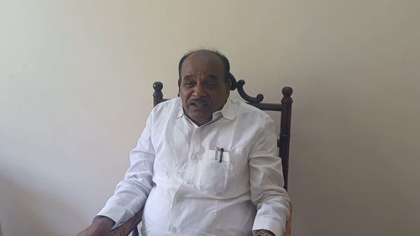 ನವದೆಹಲಿಯಲ್ಲಿ ಸಿದ್ದರಾಮಯ್ಯ ಮಾಂಸಹಾರ ಸೇವನೆ ಮಾಡಿಲ್ಲ ಮಾರಾಯ.. ಸುಮ್ನೆ ಸುಳ್ ಹೇಳ್ತಾರೆ: ಹೀಗೇಳಿದ್ದು ಯಾರು?