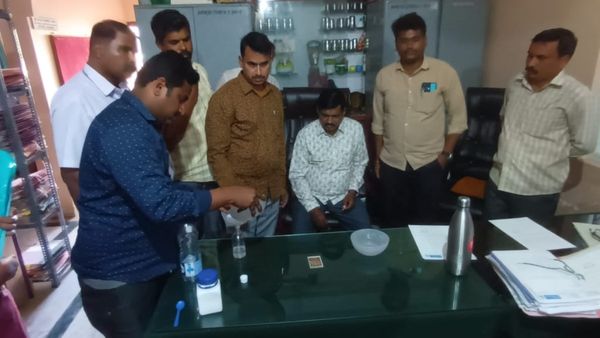 ಲಂಚ ಸ್ವೀಕರಿಸುವಾಗ ಲೋಕಾಯುಕ್ತ ಪೊಲೀಸರ ಬಲೆಗೆ ಬಿದ್ದ ಸರ್ಕಾರಿ ಅಧಿಕಾರಿ