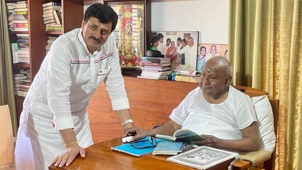 ದೇವೇಗೌಡರನ್ನು ಭೇಟಿಯಾದ ಸಿಪಿ ಯೋಗೇಶ್ವರ!