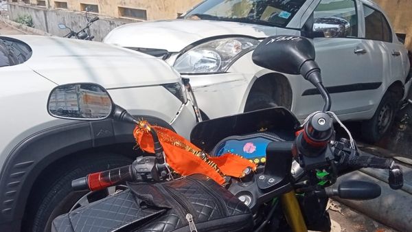 ಚಾಮರಾಜನಗರ: ಏಕಾಏಕಿ ಮೂವ್ ಆದ ಕಾರು, ಪಾರ್ಕಿಂಗ್‌ನಲ್ಲಿ ಆಟವಾಡುತ್ತಿದ್ದ 7 ವರ್ಷದ ಬಾಲಕಿ ಸಾವು