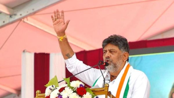 ಅಧಿಕಾರಿಗಳು ಬಡವರನ್ನು ಒಕ್ಕಲೆಬ್ಬಿಸಬಾರದು: ಡಿಕೆ ಶಿವಕುಮಾರ್