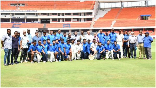 ರಣಜಿ ಟ್ರೋಫಿ ಗೆದ್ದರೆ ತಂಡಕ್ಕೆ ₹1 ಕೋಟಿ ನಗದು ಮತ್ತು ಪ್ರತಿ ಆಟಗಾರನಿಗೆ ಒಂದು ಬಿಎಂಡಬ್ಲ್ಯೂ ಕಾರು ಆಫರ್