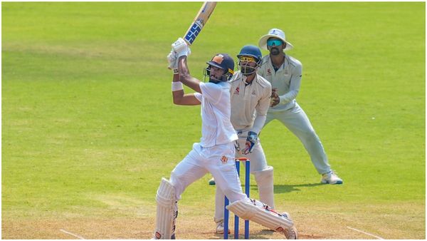 Ranji Trophy: ಕರ್ನಾಟಕ ತಂಡಕ್ಕೆ ಇನ್ನಿಂಗ್ಸ್ ಮುನ್ನಡೆ: ತಮಿಳುನಾಡು ಗೆಲುವಿಗೆ ಬೃಹತ್ ಗುರಿ