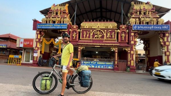 ಕಟೀಲಿನ ಮಹಾಲಕ್ಷ್ಮಿಯನ್ನು ಕಾಣಲು ಸೈಕಲ್‌ನಲ್ಲಿ ಸ್ವಿಜರ್ಲ್ಯಾಂಡ್‌ನಿಂದ ಬಂದ ಪ್ರವಾಸಿಗ