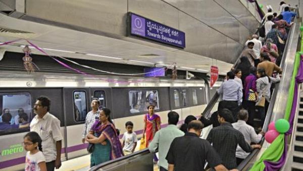 ಬೆಂಗಳೂರು ಮೆಟ್ರೋದಲ್ಲಿ ಶ್ರೀಮಂತರು ಇನ್ ಬಡವರು ಔಟ್? ಇದೆಂಥ ರೂಲ್ಸ್?