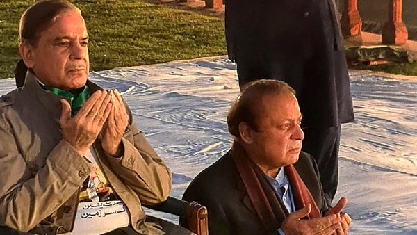 ಅವರನ್ನು ಬಿಟ್ಟು..! ಇವರನ್ನು ಬಿಟ್ಟು..! ಅವರ್ಯಾರು.?