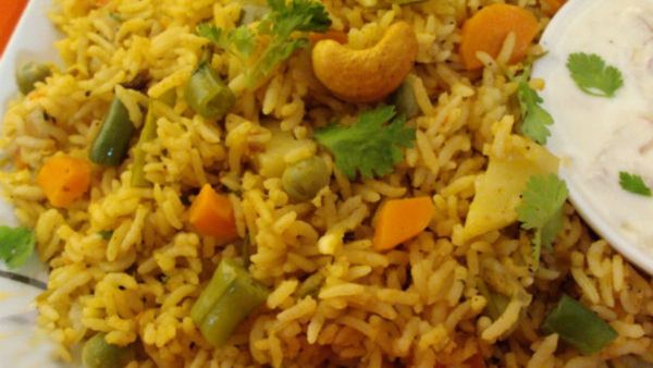 Potato Pulao Recipe: ನೀವು ಆಲುಗೆಡ್ಡೆ ಪ್ರಿಯರಾ? ಮನೆಯಲ್ಲೇ ರುಚಿಯಾಗಿ ತಯಾರಿಸಿ ಆಲೂ ಪಲಾವ್