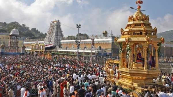 Tirupati Tirumala: ತಿರುಪತಿ ದೇವಸ್ಥಾನದಲ್ಲಿ ರಥ ಸಪ್ತಮಿ ಆಚರಣೆ: ಈ ದಿನ ವಿಐಪಿ ದರ್ಶನ, ಪೂಜಾ ಸೇವೆಗಳು ರದ್ದು - ಸಂಪೂರ್ಣ ವಿವರ