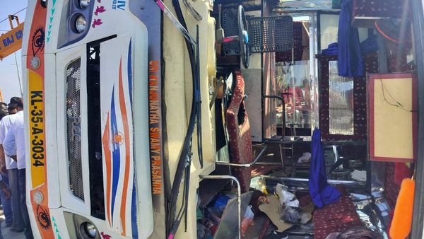 ಚಾಮರಾಜನಗರ: ಬಸ್ ಪಲ್ಟಿಯಾಗಿ, 30 ಮಂದಿ ಕಾರ್ಮಿಕರಿಗೆ ಗಾಯ