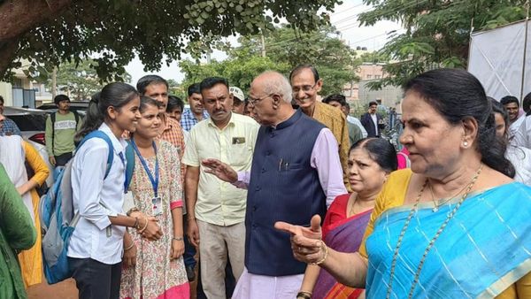 Lok Sabha Election 2024: ದಾವಣಗೆರೆ ಬಿಜೆಪಿ ಟಿಕೆಟ್‌ಗಾಗಿ ಸಮರ; ಭಾರೀ ಕುತೂಹಲ ಮೂಡಿಸಿದ ಜಿ.ಎಂ.ಸಿದ್ದೇಶ್ವರ ಪತ್ನಿ ಹೇಳಿಕೆ