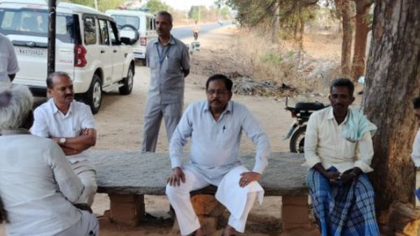 Tumkuru: ರಸ್ತೆ ಪಕ್ಕದ ಅಂಗಡಿಯಲ್ಲಿ ಚಹಾ ಕುಡಿದು ಚಕ್ಕುಲಿ ತಿಂದ ಜಿ.ಪರಮೇಶ್ವರ: ವಿಡಿಯೋ