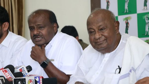 ಕೊನೆಗೂ ಫೈನಲ್‌ ಆಯ್ತು ಕ್ಷೇತ್ರ ಹಂಚಿಕೆ : 25 ಬಿಜೆಪಿ, 3 ಕ್ಷೇತ್ರಗಳಲ್ಲಿ ಜೆಡಿಎಸ್‌ ಸ್ಪರ್ಧೆ: ಕುಮಾರಸ್ವಾಮಿ ಘೋಷಣೆ