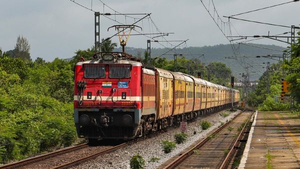 Konkan Railway: ಭಾರತೀಯ ರೈಲ್ವೆಯೊಂದಿಗೆ ಕೊಂಕಣ ರೈಲ್ವೇ ವಿಲೀನಕ್ಕೆ ಹೆಚ್ಚಿದ ಒತ್ತಡ