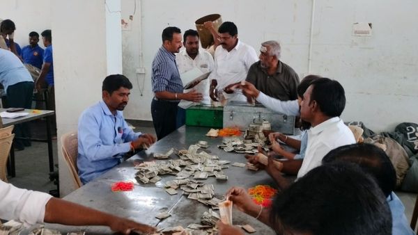 Male Mahadeshwara Temple: ಕೇವಲ 28 ದಿನಗಳಲ್ಲಿ ₹1.82 ಕೋಟಿ ಒಡೆಯನಾದ ಮಲೆ ಮಾದಪ್ಪ