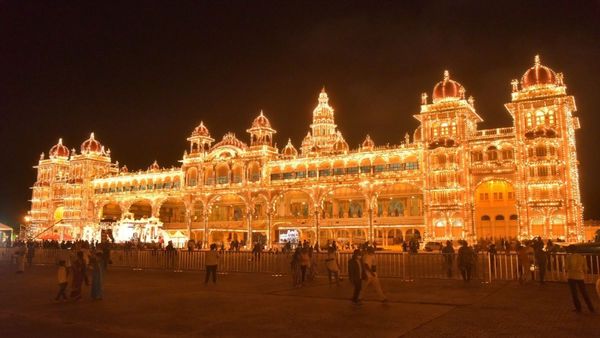 ಪ್ರವಾಸಿಗರಿಗೆ ಮೈಸೂರು ಬೆಸ್ಟ್‌ ಸ್ಥಳ ಯಾಕೆ ಗೊತ್ತಾ..? ಇಲ್ಲಿದೆ ಇಂಟ್ರಸ್ಟಿಂಗ್‌ ಮಾಹಿತಿ