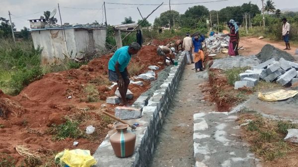 Nrega Scheme:ಕೇಂದ್ರದಿಂದ ನರೇಗಾ ದಿನಗೂಲಿ ಹೆಚ್ಚಳ: ಏಪ್ರಿಲ್‌ 1 ರಿಂದಲೇ ಜಾರಿ