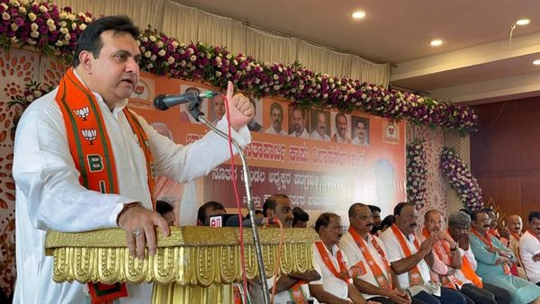 ಉಡುಪಿಯಲ್ಲಿ ನಿಲ್ಲದ ಭಾಷಾ ಸಮರ: ಭಾಷೆಗಿಂತ ಮಾಡಿದ ಕೆಲಸ ಮುಖ್ಯ ಎಂದ ಪ್ರಮೋದ್ ಮಧ್ವರಾಜ್