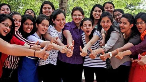 18 ವರ್ಷ ಮೇಲ್ಪಟ್ಟಿರುವ ಎಲ್ಲಾ ಹೆಣ್ಣುಮಕ್ಕಳಿಗೆ ಪ್ರತಿ ತಿಂಗಳು 1 ಸಾವಿರ ರೂ: ವಿವರ ತಿಳಿಯಿರಿ