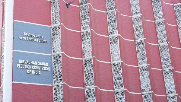 ಅಧಿಕಾರದಲ್ಲಿರುವ ಪಕ್ಷಕ್ಕೆ ನೀತಿ ಸಂಹಿತೆ ನಿಯಮಗಳನ್ನು ತಿಳಿಯಿರಿ