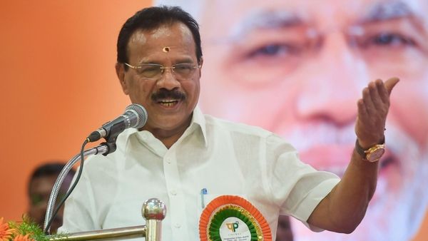 DV Sadananda Gowda: ಕಾಂಗ್ರೆಸ್‌ ನಿಂದ ಸದಾನಂದಗೌಡರಿಗೆ ಬಂತು ಆಫರ್: RSS ನಾಯಕರ ಸಂಧಾನ ಏನಾಯ್ತು?