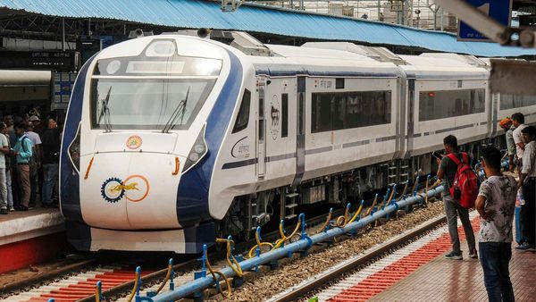Vande Bharat Train; ಕಲಬುರಗಿಗೆ ವಂದೇ ಭಾರತ್‌ ರೈಲು, ದಿನಾಂಕ ನಿಗದಿ 