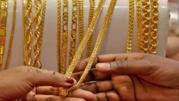 Gold Price: ಚಿನ್ನ ಮತ್ತು ಬೆಳ್ಳಿ ದರದಲ್ಲಿ ಭಾರೀ ಇಳಿಕೆ, ಇಂದಿನ ಬೆಲೆ ವಿವರ 