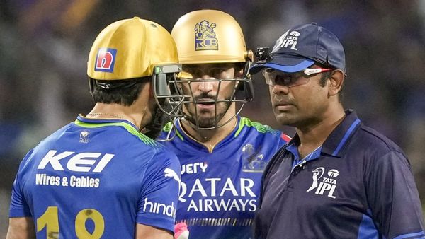 IPL 2024: ಅಂಪೈರ್‌ ಜೊತೆಗಿನ ವಾಗ್ವಾದ ವಿರಾಟ್‌ಗೆ ದುಬಾರಿ: ಬಿಸಿಸಿಐ ದಂಡ 