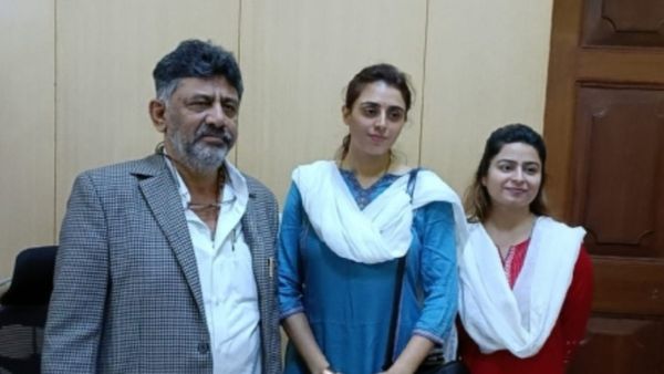 ಕಾಂಗ್ರೆಸ್‌ ಕಡೆಗೆ ಸಿಪಿ ಯೋಗೇಶ್ವರ್‌ ಪುತ್ರಿ: ತಂದೆ-ಮಗಳ ಬಾಂಧವ್ಯದ ಬಗ್ಗೆ ಡಿಕೆ ಶಿವಕುಮಾರ್‌ ಹೇಳಿದ್ದೇನು?