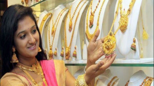 Gold-Silver Price Today: ಯಾಕಿಷ್ಟು ದುಬಾರಿಯಾಯ್ತು ಚಿನ್ನ; ಇವತ್ತಿನ ಬಂಗಾರದ ಬೆಲೆ ಎಷ್ಟು ಗೊತ್ತಾ? ಇಲ್ಲಿದೆ ಮಾಹಿತಿ 