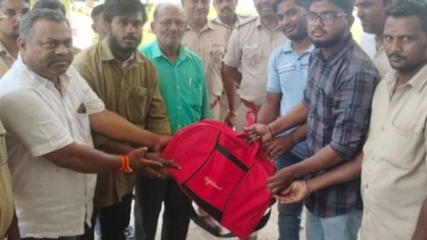 ₹8 Lakh Gold: ಆಟೋದಲ್ಲೇ ಬಿಟ್ಟಿದ್ದ 8 ಲಕ್ಷ ರೂ. ಚಿನ್ನಾಭರಣವಿದ್ದ ಬ್ಯಾಗ್ ಮರಳಿ ಸಿಕ್ಕಿದ್ದೆ ರೋಚಕ