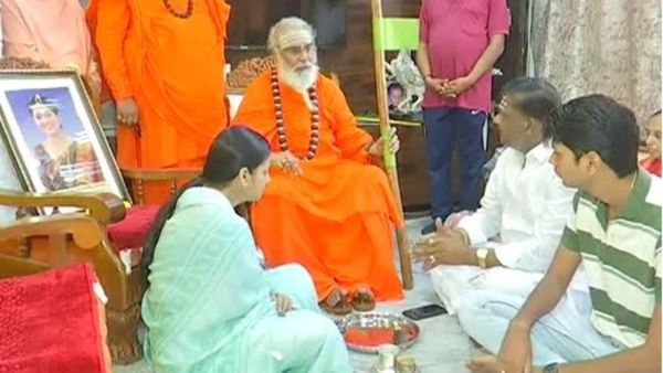 ನೇಹಾ ಕೊಲೆ ಕೇಸು CID ತನಿಖೆಗೆ ನೀಡಿದ್ದಕ್ಕೆ 'ರಂಭಾಪುರಿ ಶ್ರೀಗಳು' ಅಸಮಾಧಾನ: ಶ್ರೀಗಳು ಹೇಳಿದ್ದೇನು?