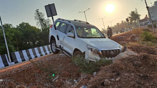 ಕೊಳ್ಳೇಗಾಲ ಶಾಸಕರ ಕಾರು ಅಪಘಾತ