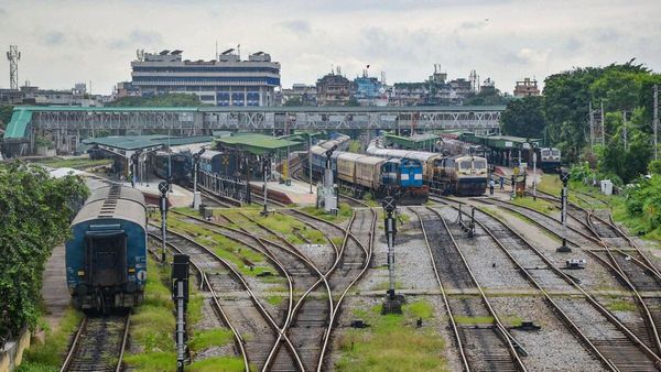 Railway platforms: ದೇಶದಲ್ಲಿ ಅತೀ ಹೆಚ್ಚು ಪ್ಲಾಟ್‌ಫಾರ್ಮ್‌ಗಳನ್ನು ಹೊಂದಿರುವ ರೈಲ್ವೆ ನಿಲ್ದಾಣಗಳಿವು-ಮಾಹಿತಿ, ವಿವರ