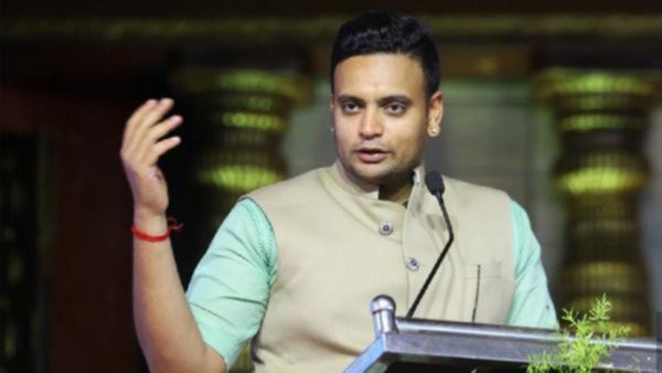 ಯದುವೀರ್‌ ಒಡೆಯರ್‌ ಆಸ್ತಿ ಘೋಷಣೆ: ಸ್ವಂತ ಕಾರು, ಜಮೀನು ಇಲ್ಲದ ಅರಮನೆ ಒಡೆಯ