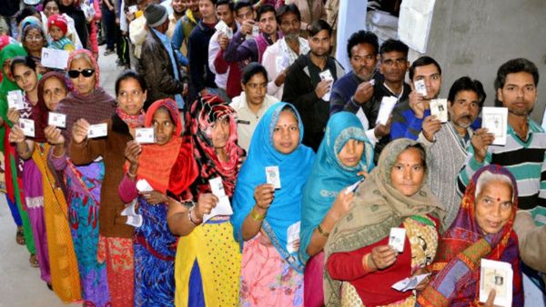 ಯುಪಿಯ 3 ಗ್ರಾಮಗಳಲ್ಲಿ 100ರಷ್ಟು ಮತದಾನ: ಬೆಂಗಳೂರಲ್ಲಿದ್ದ ವ್ಯಕ್ತಿಯನ್ನು ವಿಮಾನದಲ್ಲಿ ಕರೆಸಿ ಮತದಾನ ಮಾಡಿಸಿದ ಗ್ರಾಮಸ್ಥರು