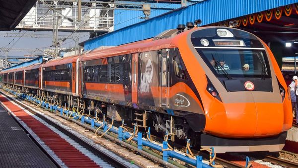 Vande Bharat: ಕಲಬುರಗಿ-ಬೆಂಗಳೂರು ರೈಲಿಗೆ ಪ್ರತಿಕ್ರಿಯೆ ಹೇಗಿದೆ?