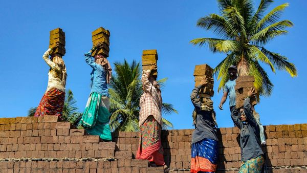 ಕಟ್ಟಡ ಕಾರ್ಮಿಕರ ಮಕ್ಕಳಿಗೆ ಧನ ಸಹಾಯ ಬಿಡುಗಡೆಗೆ ಆದೇಶ