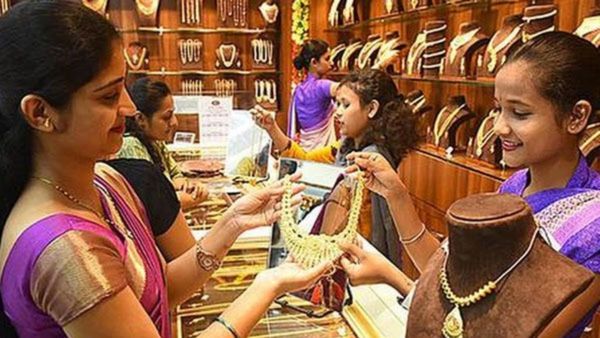 Gold Price on 7th May: ಕಣ್ಣೀರು ತರಿಸಿದ ಚಿನ್ನ ಬೆಳ್ಳಿ: ಅಕ್ಷಯ ತೃತೀಯ ಹೊಸ್ತಿಲಲ್ಲಿ ಚಿನ್ನದ ಬೆಲೆ ಏರಿಕೆಗೆ ಕಂಗಾಲಾದ ಗ್ರಾಹಕ