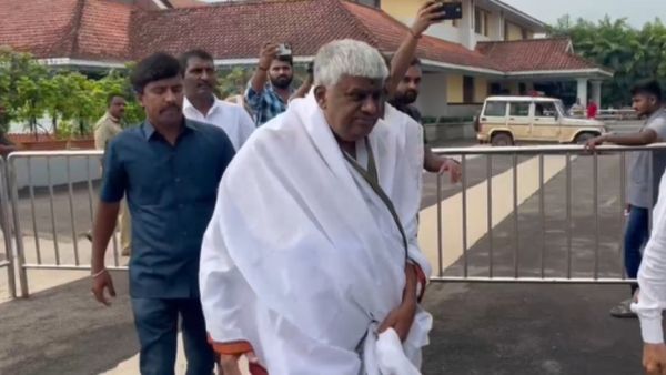 ಬೆಂಗಳೂರಿನ ವೆಂಕಟೇಶ್ವರಸ್ವಾಮಿ ದೇಗುಲ ಮೊರೆ ಹೋದ ಹೆಚ್‌ಡಿ ರೇವಣ್ಣ