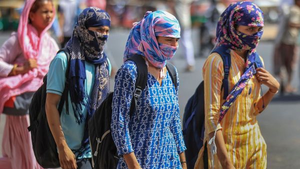 ಬಿಸಿಲಿನ ಆಘಾತ; ಎರಡು ಗಂಟೆಯಲ್ಲಿ 16 ಮಂದಿ ಸಾವು