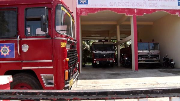 ಮಲ್ಪೆ ಅಗ್ನಿಶಾಮಕ ದಳ ಊಟಕ್ಕಿಲ್ಲದ ಉಪ್ಪಿನಕಾಯಂತಾಗಿದ್ದೇಕೆ..? ಇಲ್ಲಿದೆ ಕಾರಣ