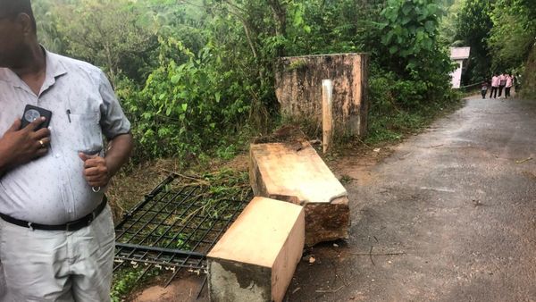 ಹಾಜಬ್ಬರ ಶಾಲೆಯಲ್ಲಿ ದುರಂತ: ತಡೆಗೋಡೆ ಕುಸಿದು ವಿದ್ಯಾರ್ಥಿನಿ ಸಾವು