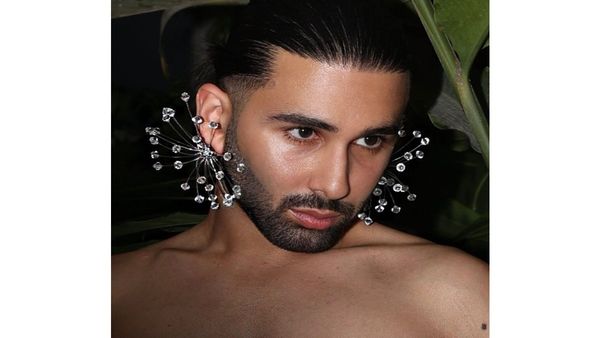 Orry: 'ಫಾರ್ಮ್​ಹೌಸ್​ಗೆ ಕರೆದು ಟಚ್ ಮಾಡ್ತಾರೆ, 25 ಲಕ್ಷ ಕೊಡ್ತಾರೆ'