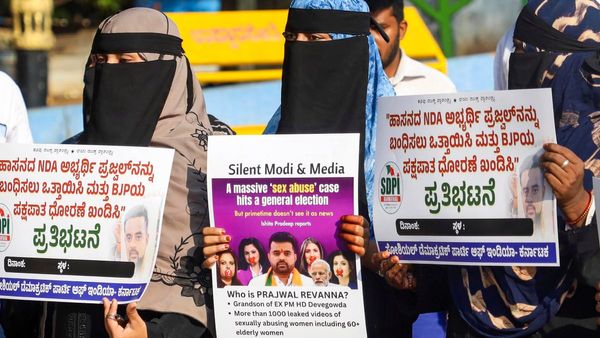 Prajwal Revanna case: ಪ್ರಜ್ವಲ್ ರೇವಣ್ಣಗೆ ಮತ್ತೊಂದು ಶಾಕ್, ಅತ್ಯಾಚಾರ ಪ್ರಕರಣ ದಾಖಲಿಸಿದ 60 ವರ್ಷದ ಮಹಿಳೆ